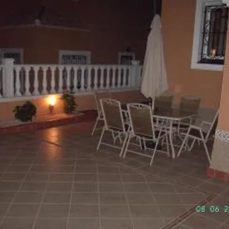 Captivating 3-bed House In Orihuela Сasa de vacaciones *